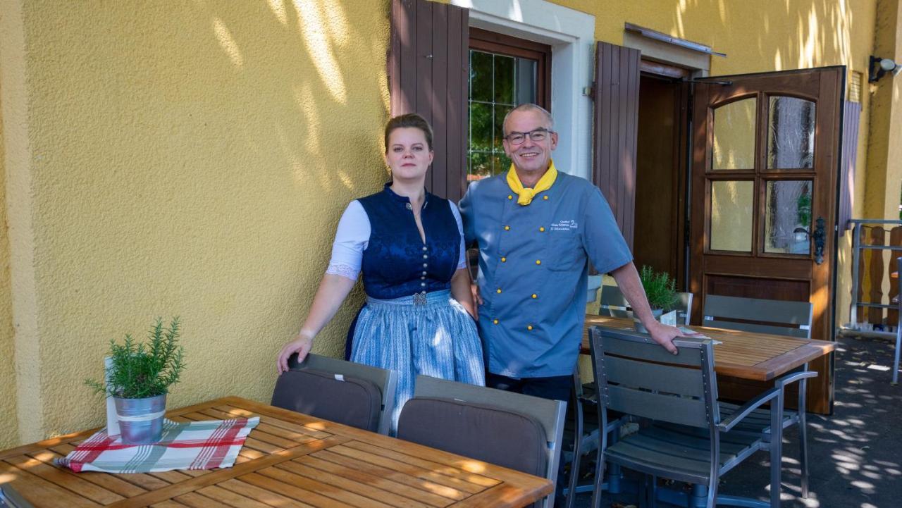 Steinsfeld Hotel Gasthof Zum Schwan מראה חיצוני תמונה