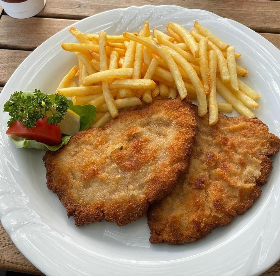 Steinsfeld Hotel Gasthof Zum Schwan מראה חיצוני תמונה