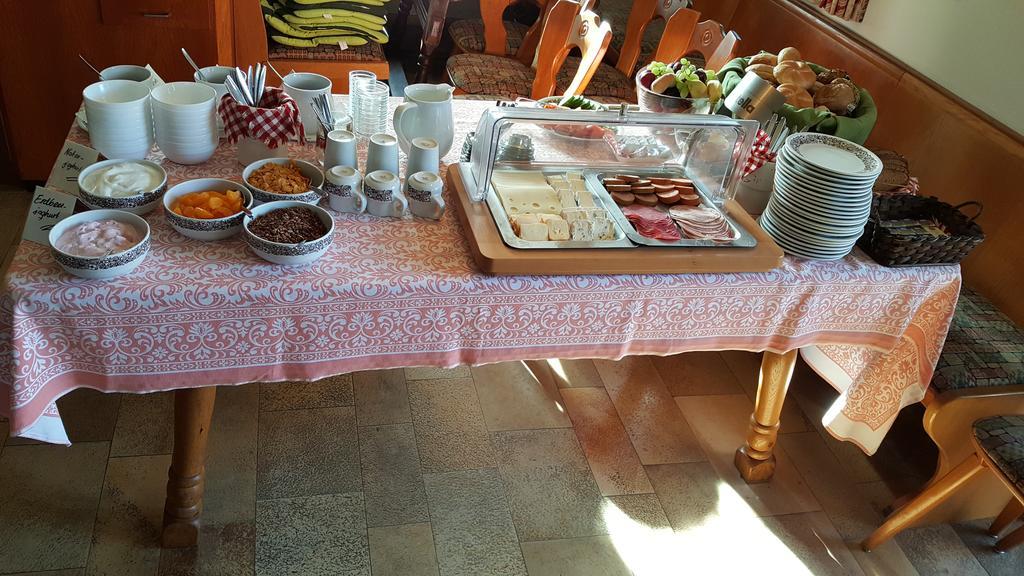 Steinsfeld Hotel Gasthof Zum Schwan מראה חיצוני תמונה