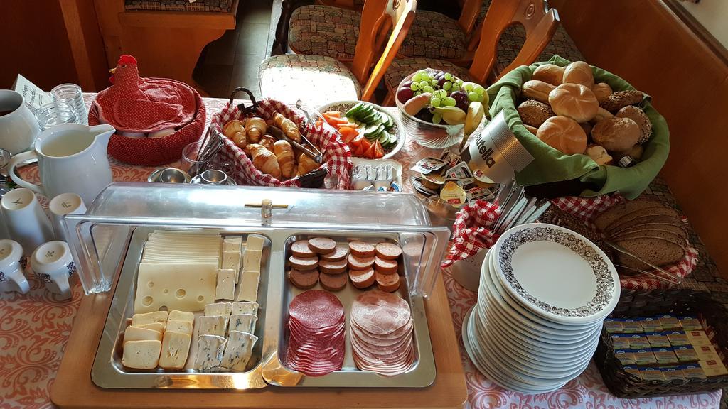 Steinsfeld Hotel Gasthof Zum Schwan מראה חיצוני תמונה