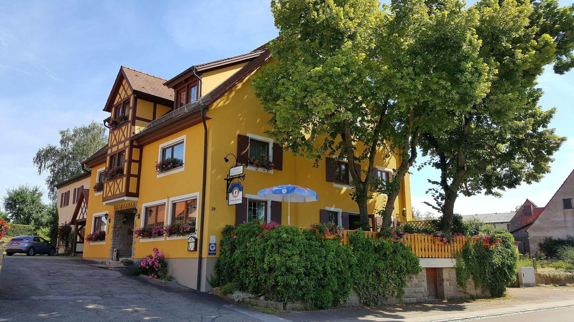 Steinsfeld Hotel Gasthof Zum Schwan מראה חיצוני תמונה