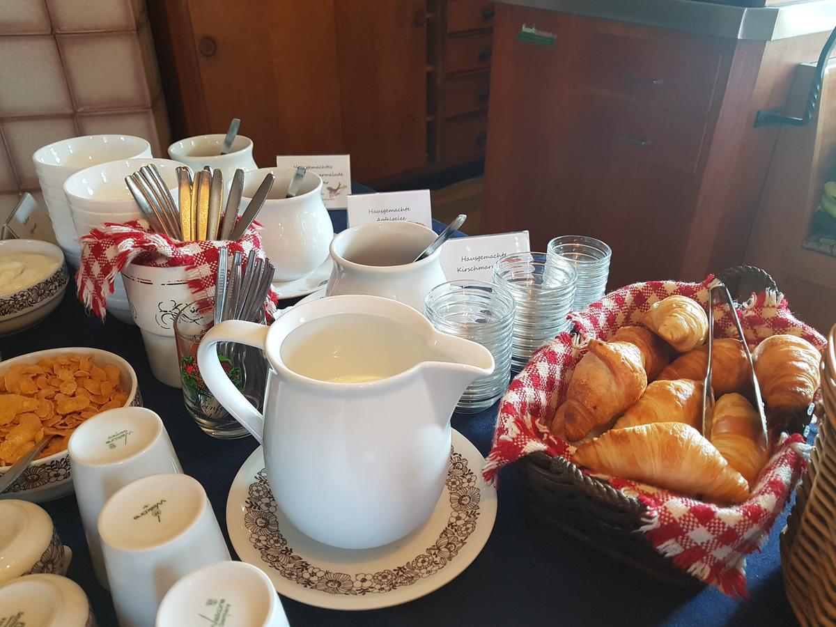 Steinsfeld Hotel Gasthof Zum Schwan מראה חיצוני תמונה