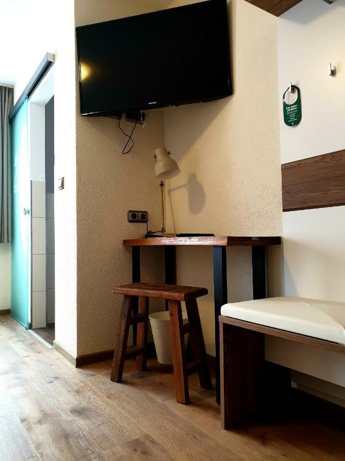 Steinsfeld Hotel Gasthof Zum Schwan מראה חיצוני תמונה