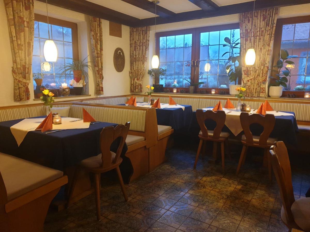 Steinsfeld Hotel Gasthof Zum Schwan מראה חיצוני תמונה