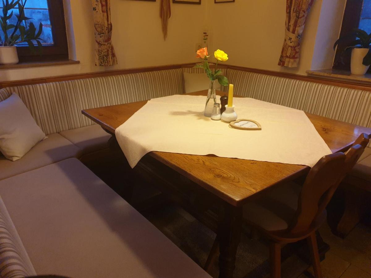 Steinsfeld Hotel Gasthof Zum Schwan מראה חיצוני תמונה