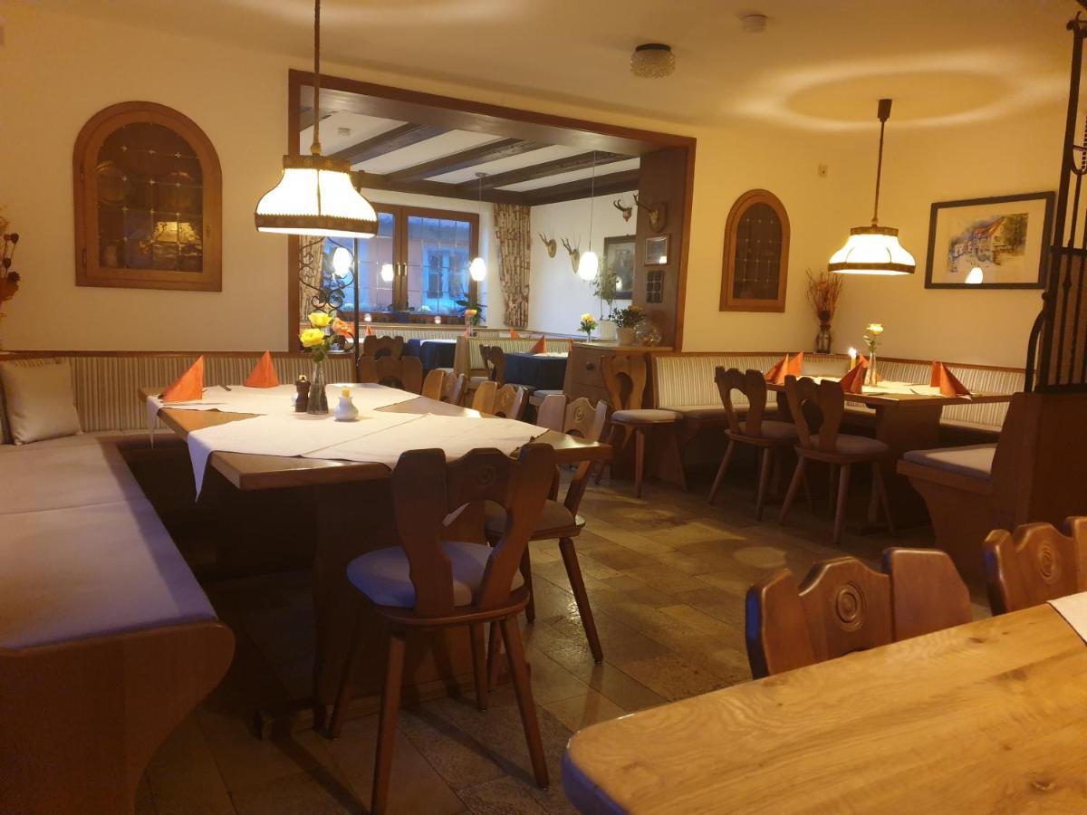Steinsfeld Hotel Gasthof Zum Schwan מראה חיצוני תמונה